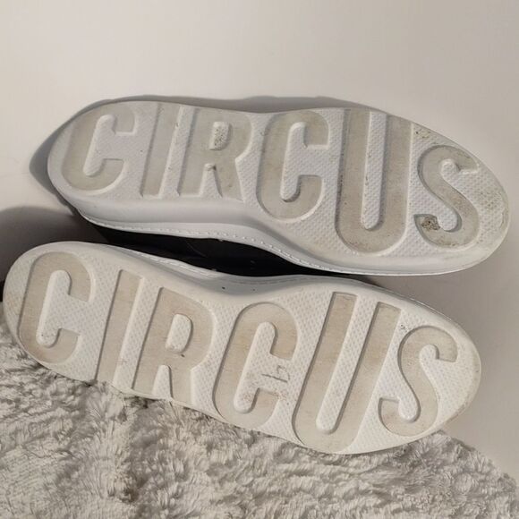 Circus by Sam Edelman "Lakyn" Woman's Sneakers - Picture 4 of 8